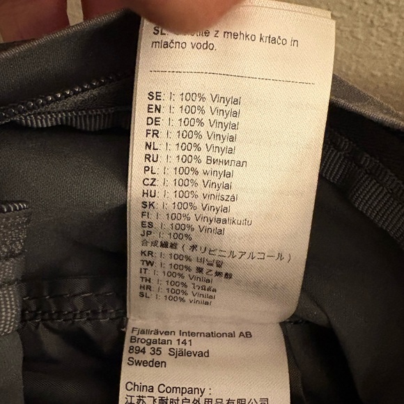 Fjallraven Kanken Mini Backpack Unisex in Super Gray - Picture 13 of 15